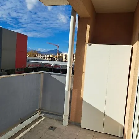 Delta Kvart Apartamento *